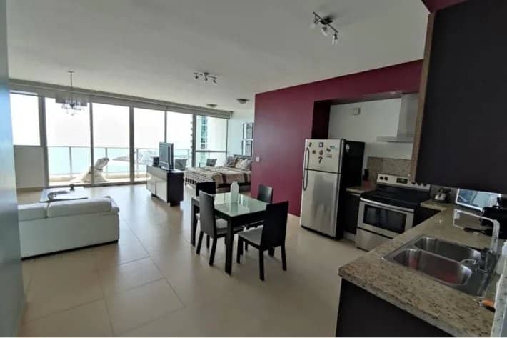 Se vende apartamento amoblado en Punta Pacífica - foto 1