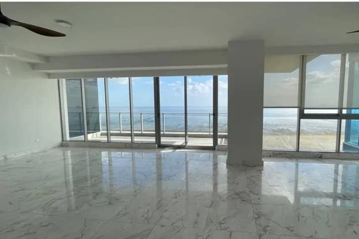 Venta de apartamento en PH Regalia, Costa del Este - foto 1
