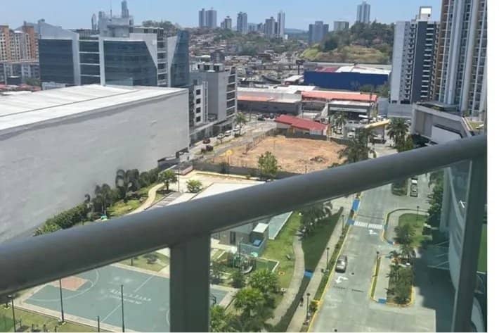 Venta de apartamento en PH Kings Park, Condado del Rey - foto 1