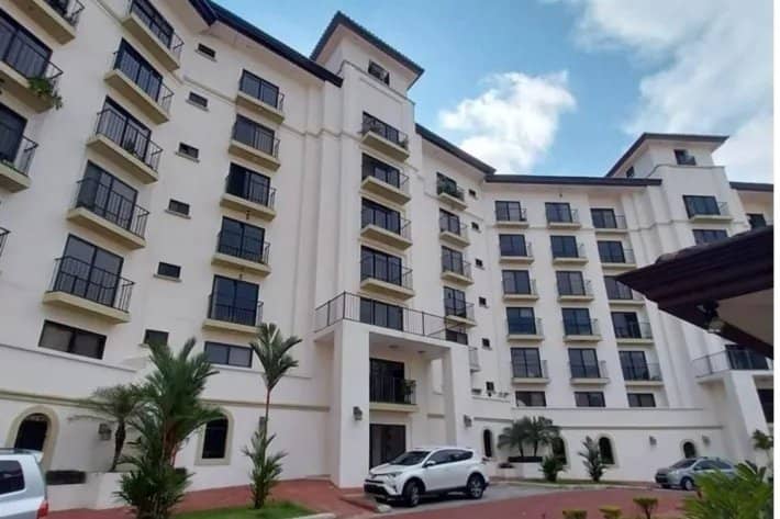 Venta de apartamento en Embassy Village, Albrook - foto 1