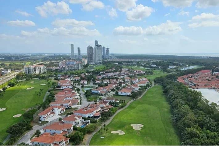 Venta de apartamento en Santa Maria, PH Greengarden - foto 1