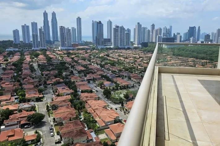 Se alquila apartamento en Santa Maria, PH Greengarden - foto 1