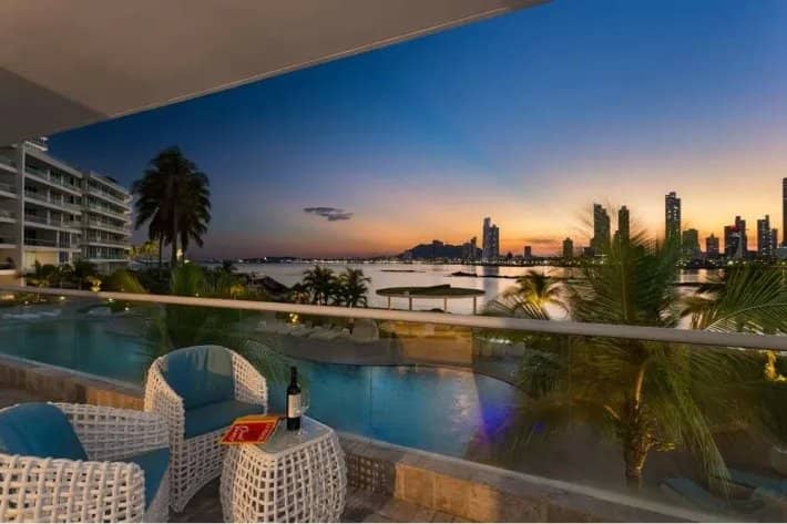Apartamentos en venta en PH Miradores, Paitilla - photo 1