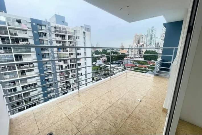 Apartamento en venta en Pueblo Nuevo, Panamá - photo 1