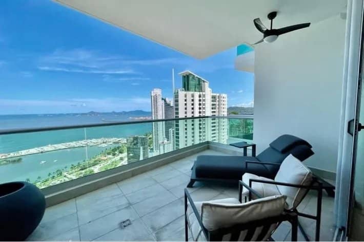 Se vende apartamento amueblado en Avenida Balboa, Panamá - foto 1