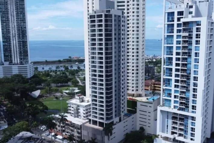 Venta de apartamento PH Prestige, Bella Vista - foto 1
