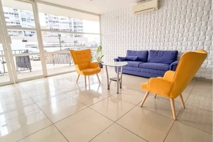 Venta de céntrico apartamento en Avenida Tumba Muerto, Panamá - photo 1