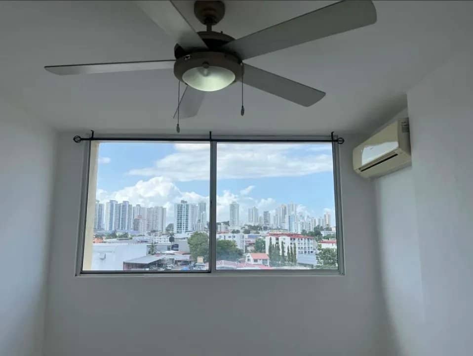 Alquiler de Apartamento en Parque Lefevre - photo 1