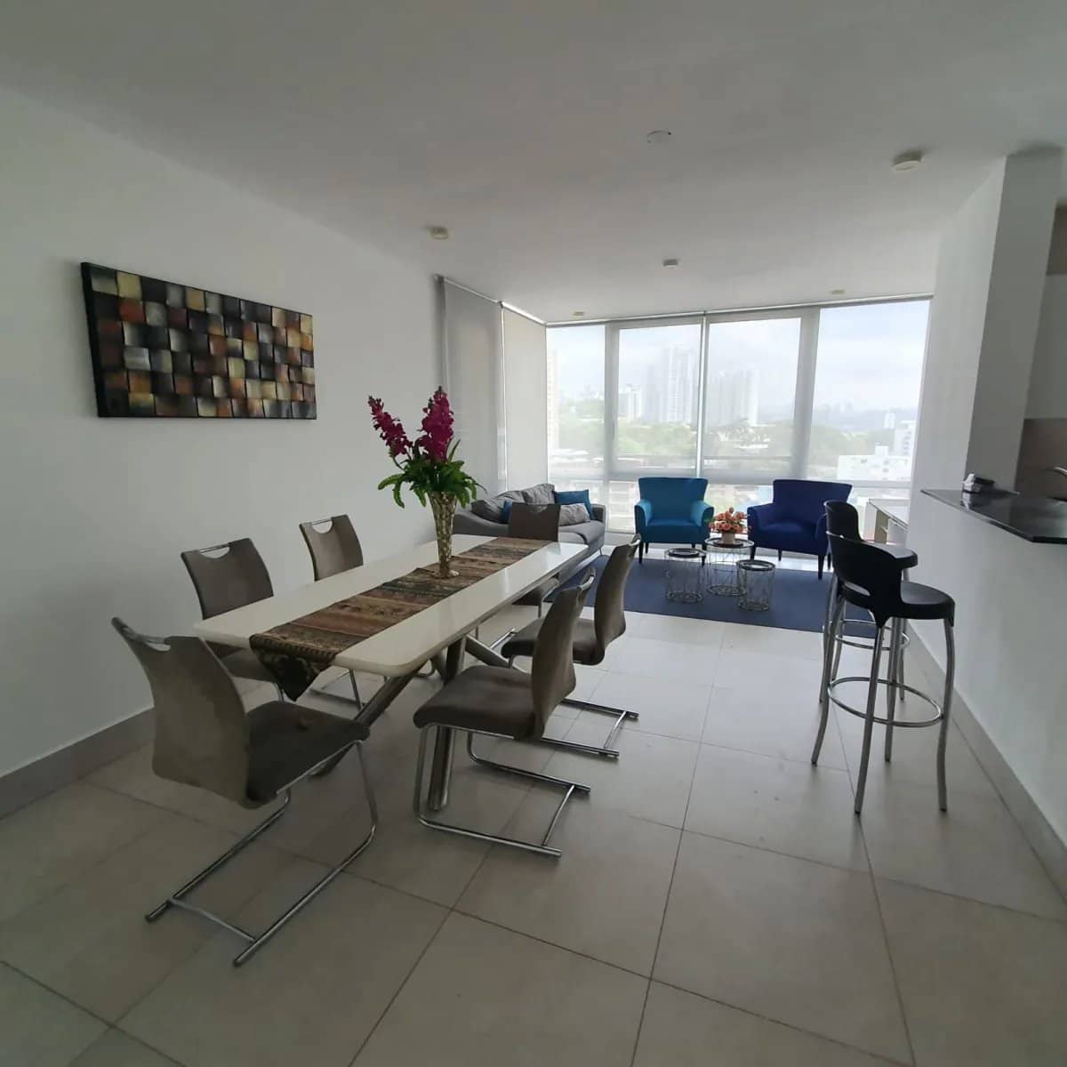 Alquiler de Apartamento Amoblado en EL Cangrejo - foto 1