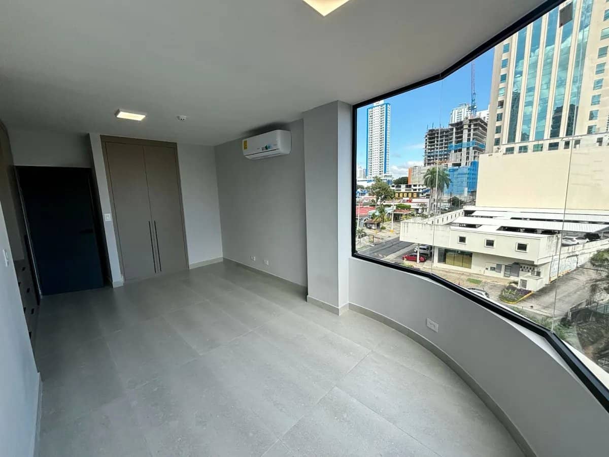 Venta de apartamento completamente remodelado en San Francisco, Panamá - photo 1
