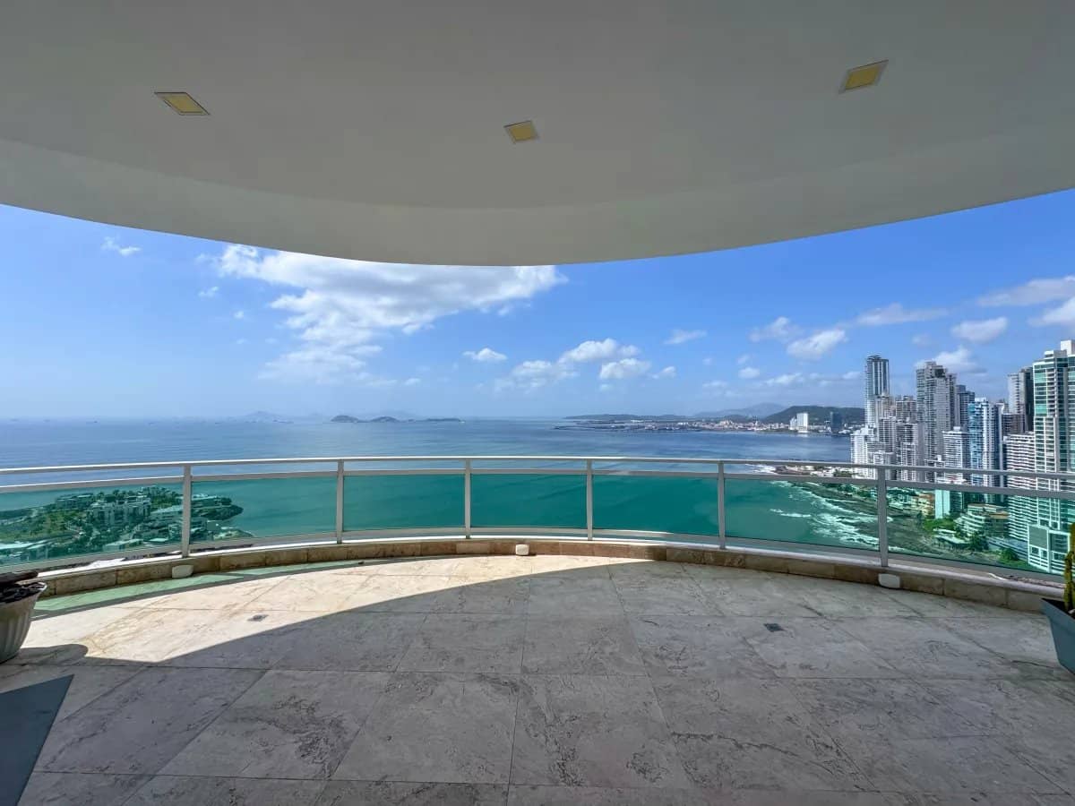 Venta de apartamento de lujo en PH Bahía Pacífica, Panamá - foto 1