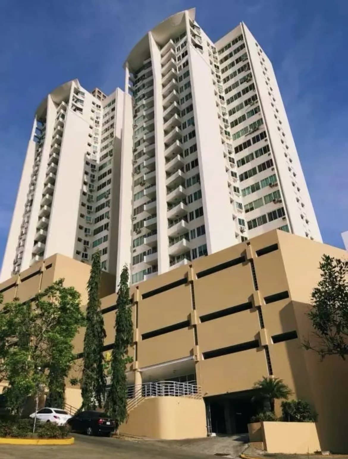 Venta de apartamento en PH Majestic Gardens, Edison Park - foto 1