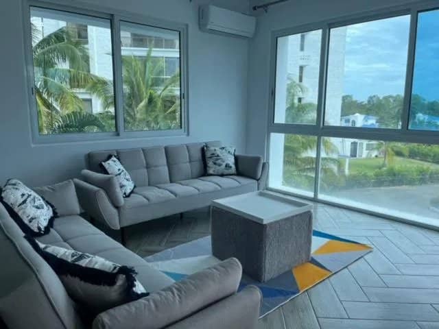Se vende hermoso apartamento en P.H. Founders, torre 1, en $185,000 - foto 1