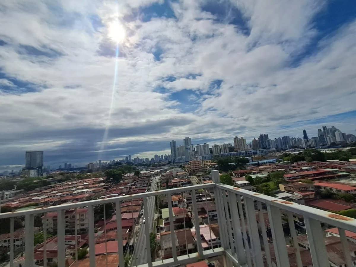 Venta de apartamento amoblado en Betania - foto 1