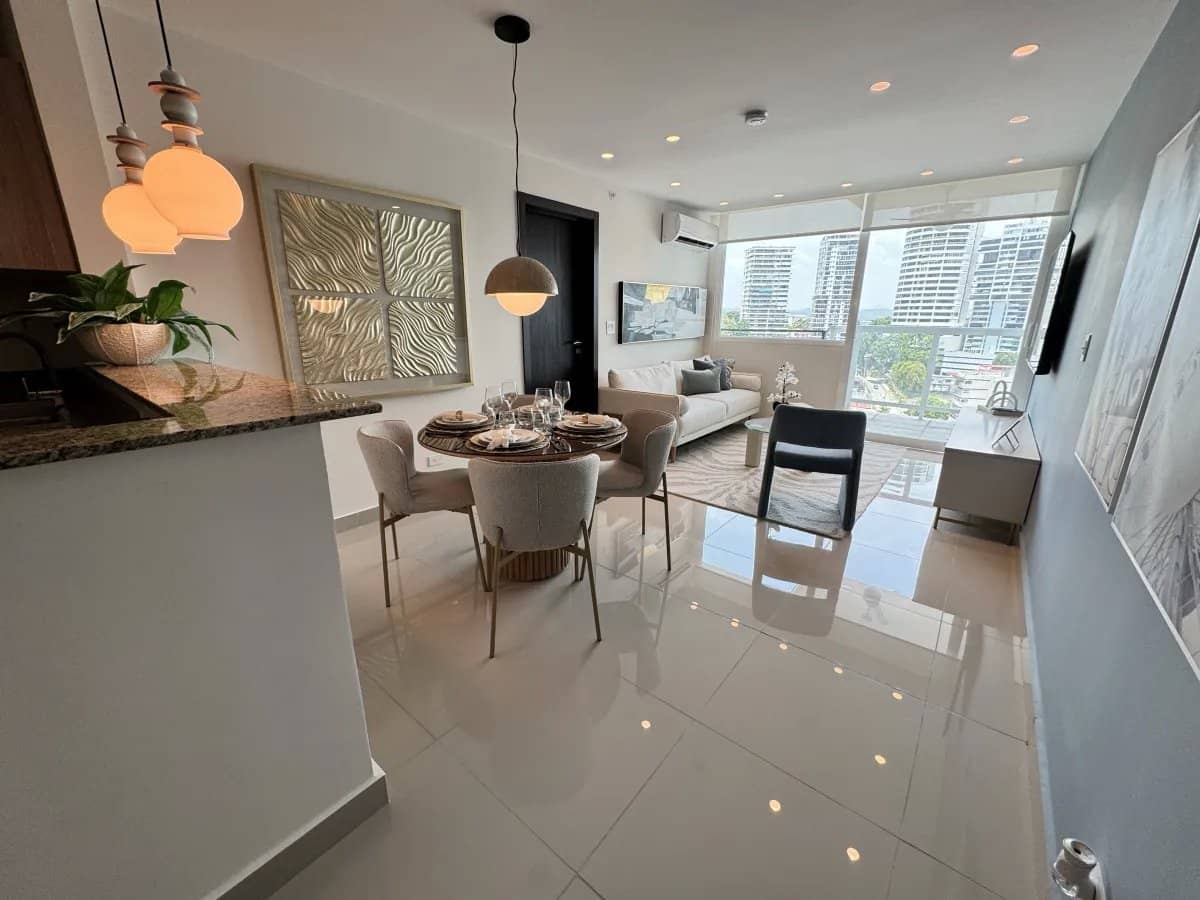 SE VENDE APARTAMENTO EN BELLA VISTA - foto 1