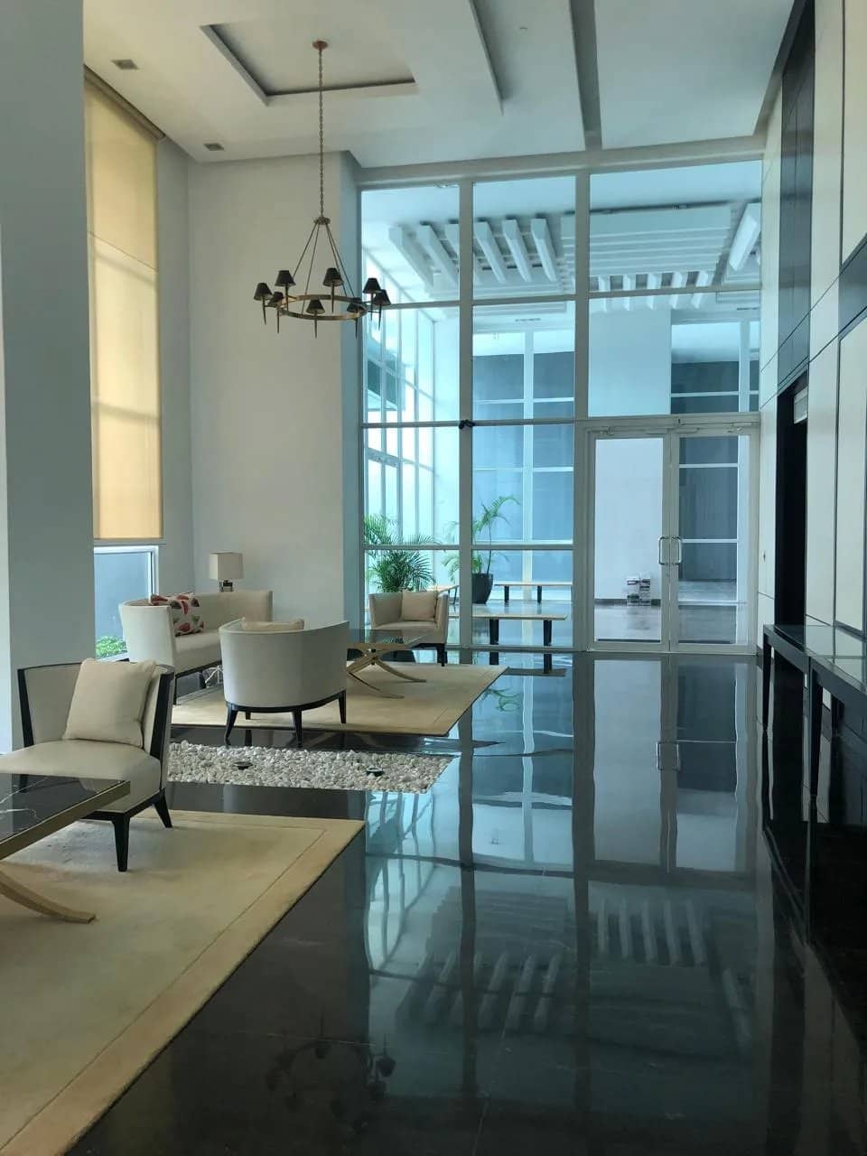 Alquiler de Apartamento L/B primera Línea Costa del Este - Panamá - foto 1