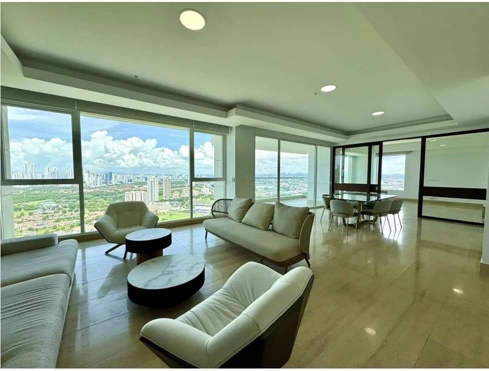 ALQUILER – Apartamento de Lujo en Solana, Santa María - photo 1