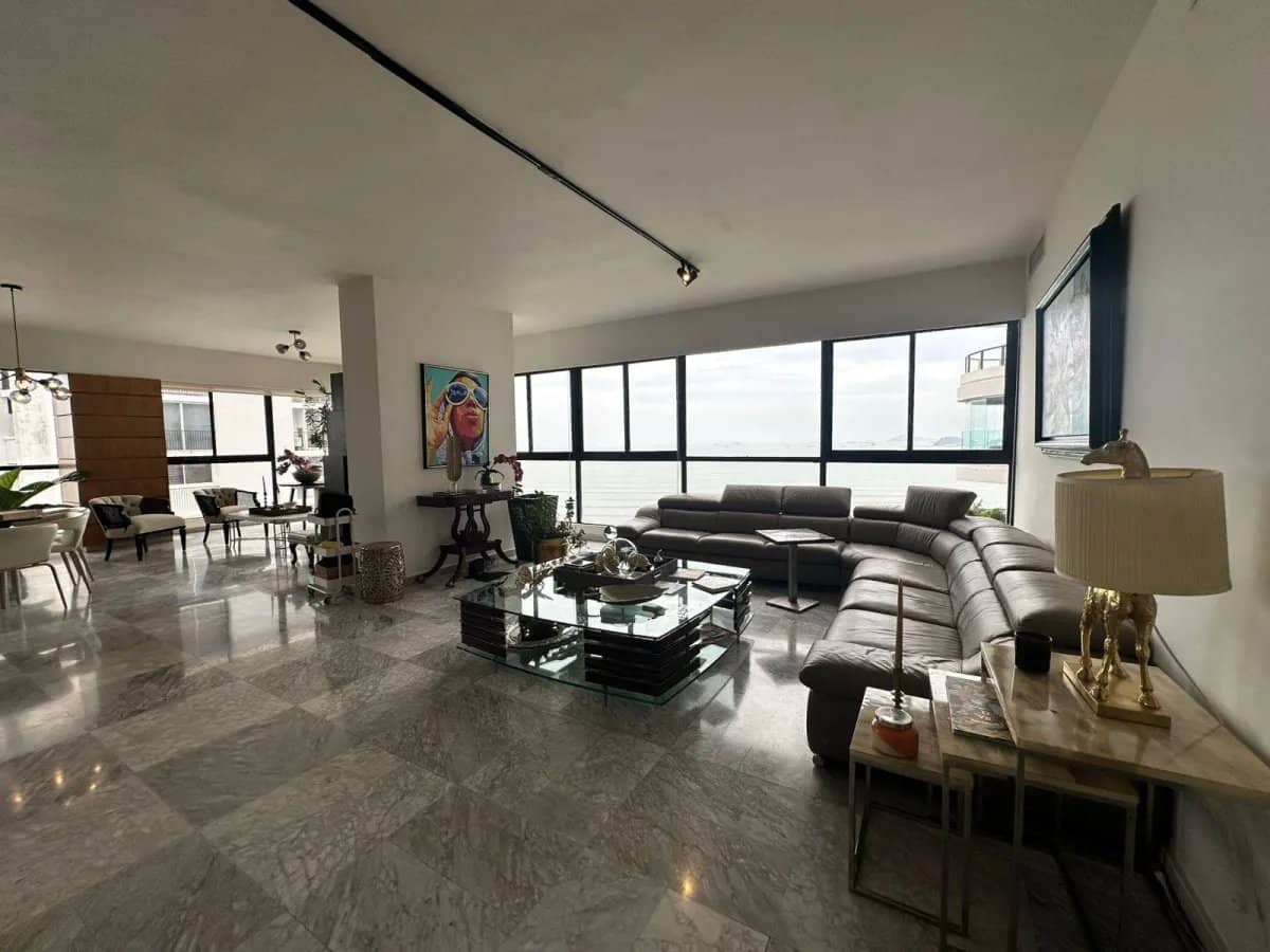 Venta de Apartamento con Línea Blanca en Punta Paitilla, Panamá - foto 1
