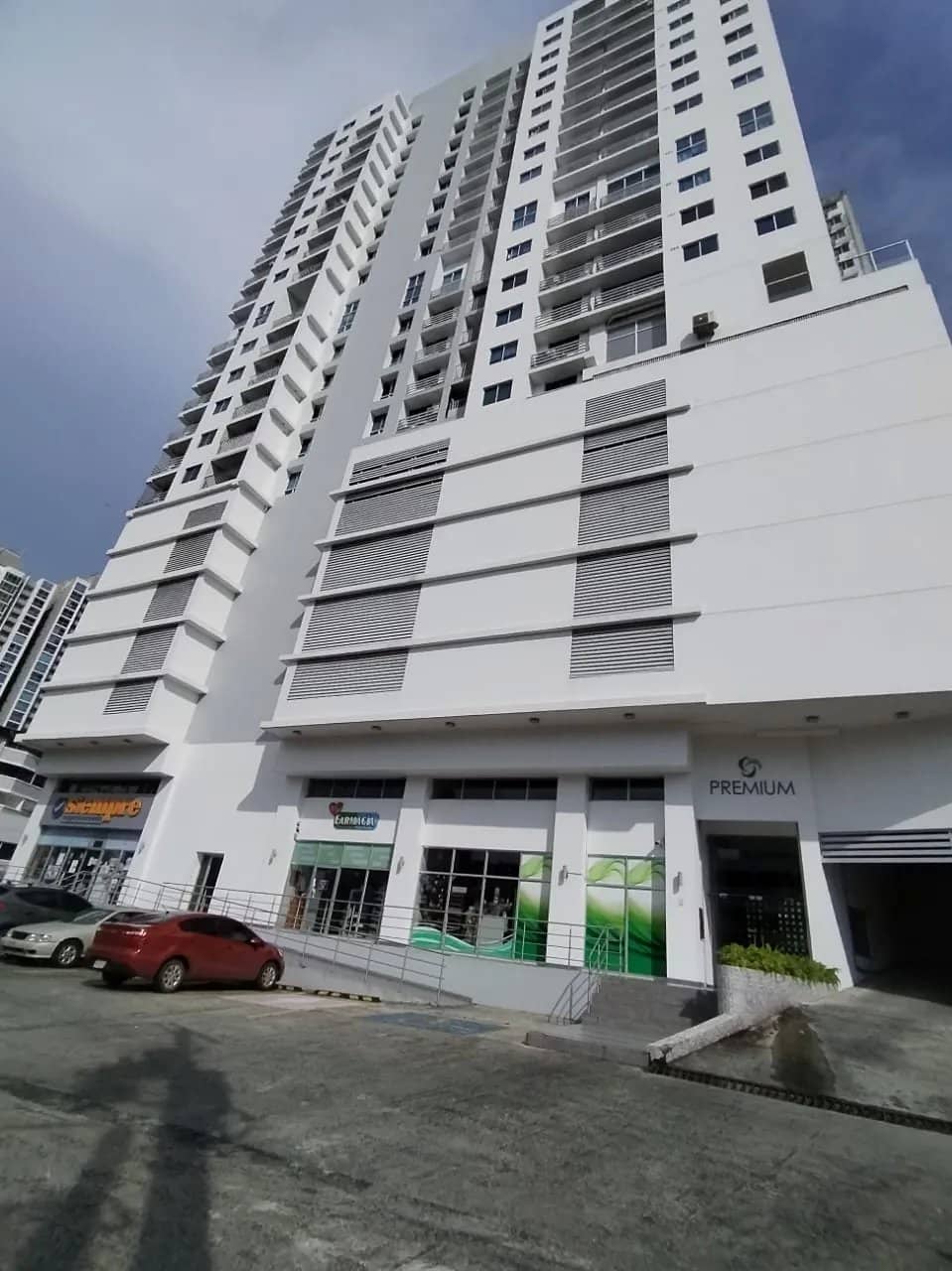 SE VENDE APARTAMENTO EN P.H. PREMIUN - photo 1