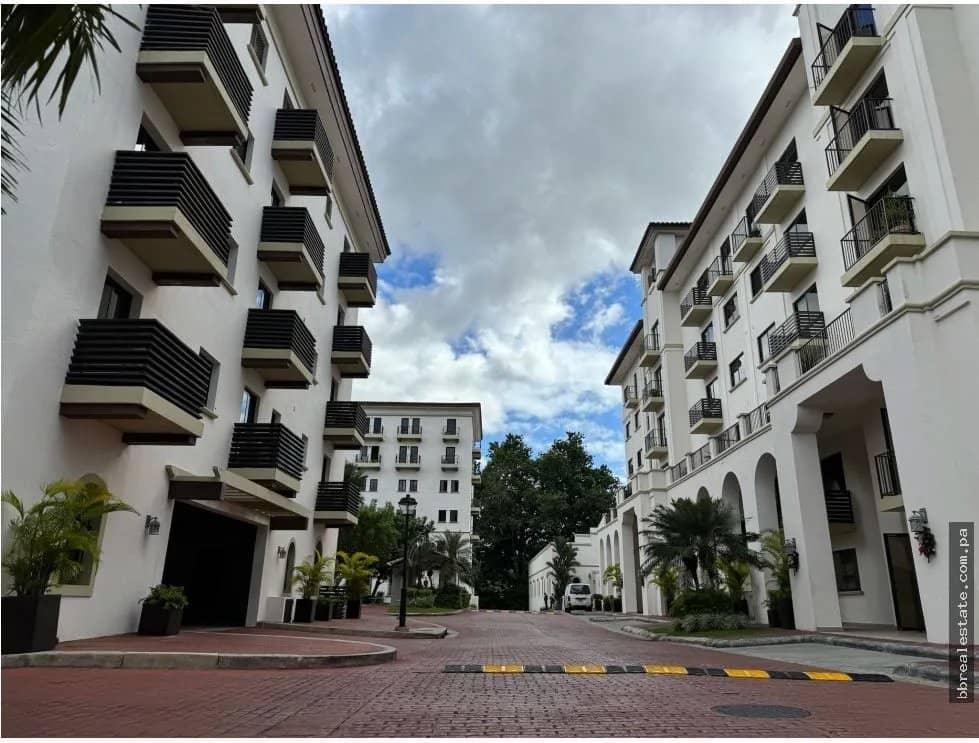 Venta de apartamento en Clayton-Albrook, PH Embassy Village - foto 1