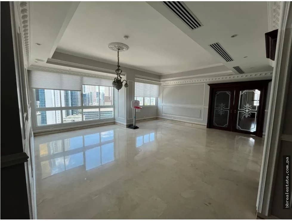 Venta de Apartamento en PH Bahia Esmeralda, Marbella - foto 1