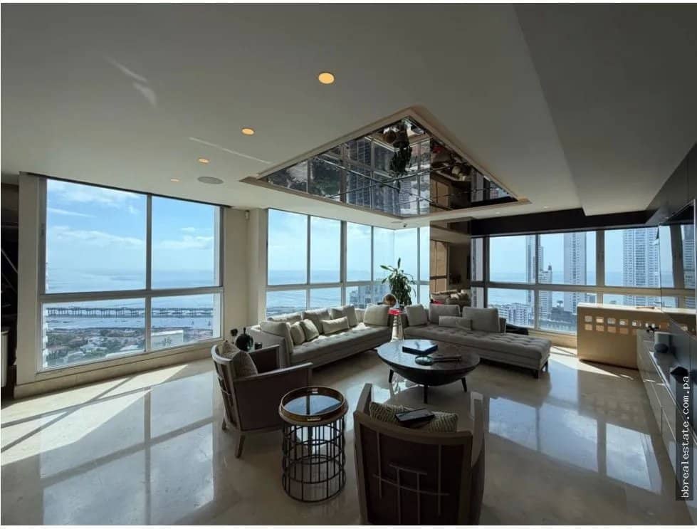 Venta de Penthouse en PH Vision Tower, Coco del Mar - foto 1