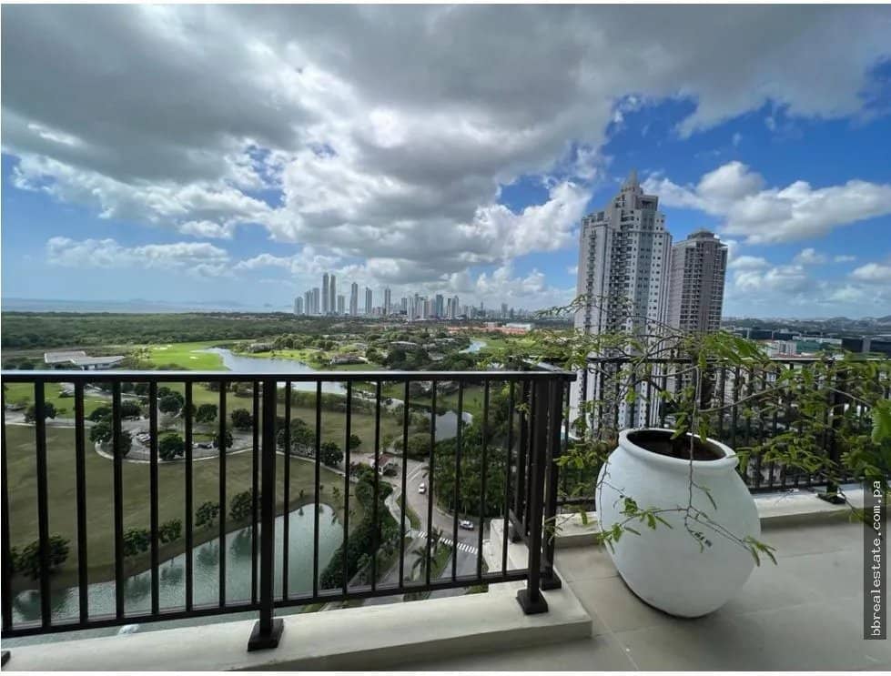 Venta de Penthouse en PH Santa Maria Court, Santa María - photo 1