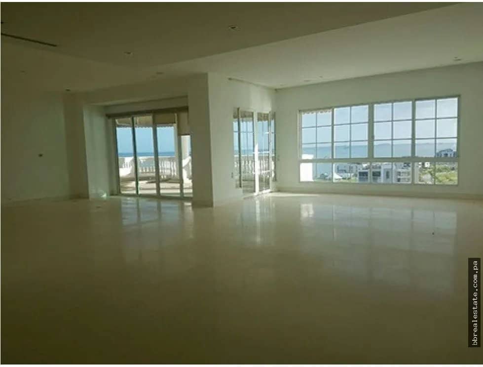 Se alquila apartamento en Punta Pacifica, PH Bellagio - foto 1