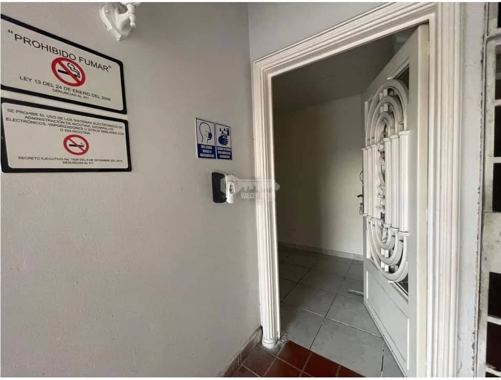SE ALQUILA APARTAMENTO EN VILLA LUCRE 45M CON ENTRADA INDEPENDIENTE - foto 1