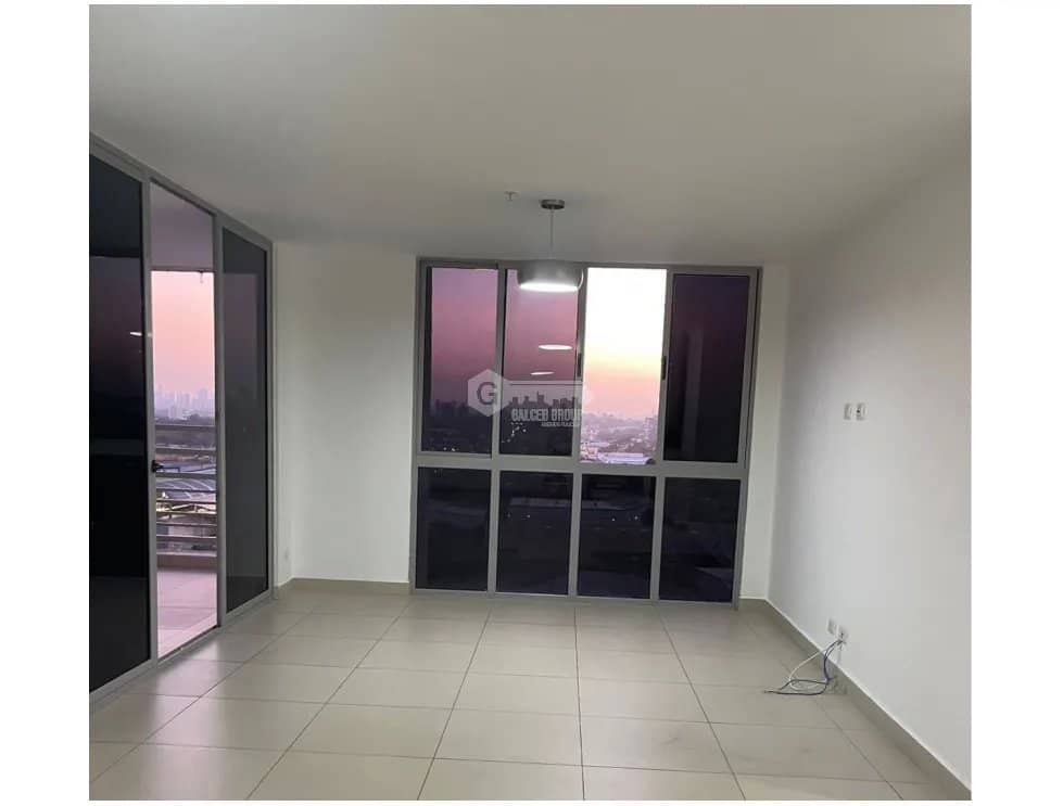 SE VENDE APARTAMENTO EN EL CRISOL PH ALTATERRA CON BALCON - photo 1