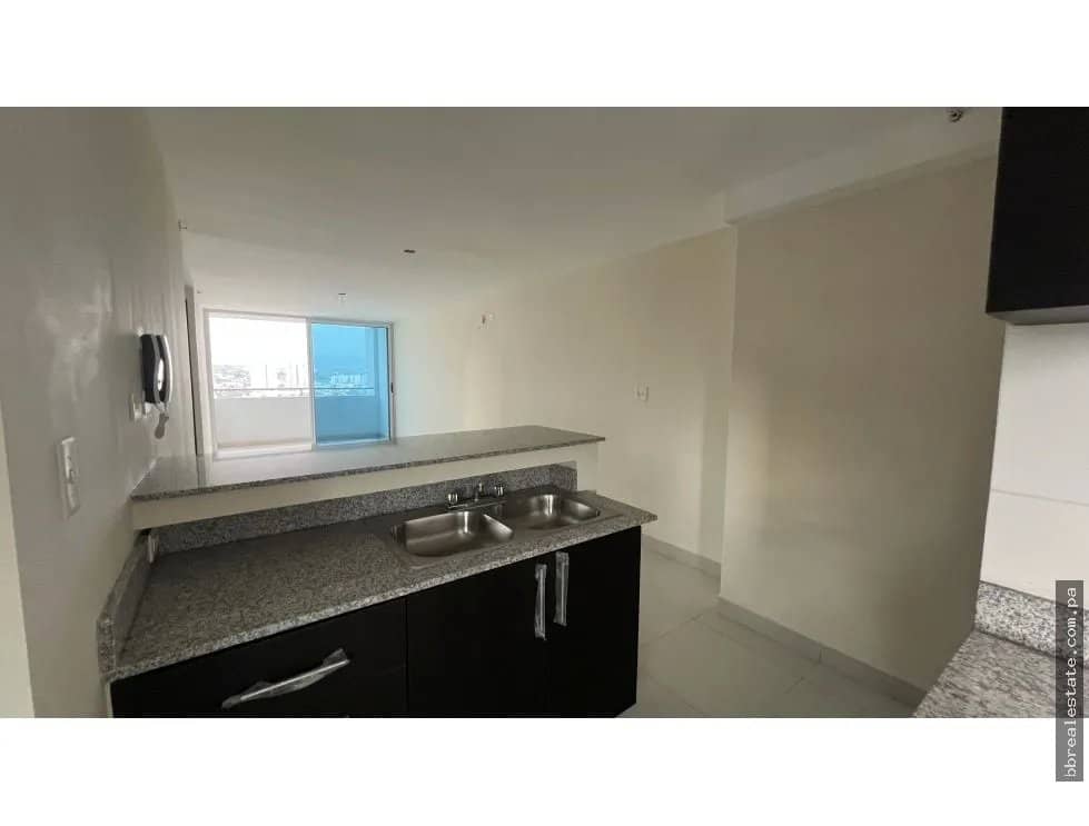 Venta de apartamento en Parque Lefevre, PH Arenas Park - photo 1