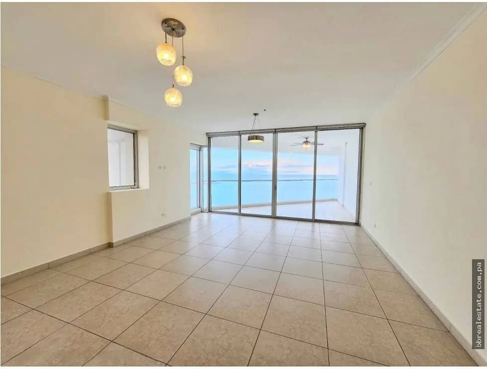 Venta de apartamento en PH Rivage, Avenida Balboa - photo 1