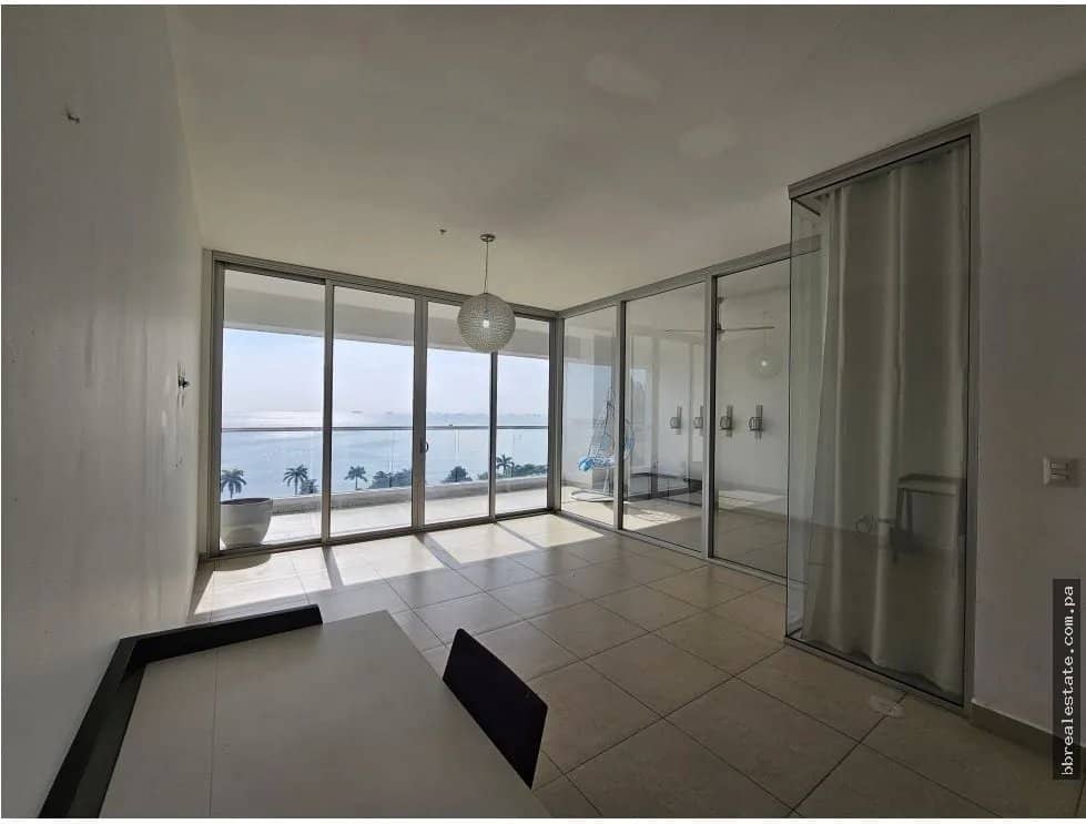 Venta de apartamento en Avenida Balboa, Ph Rivage - foto 1