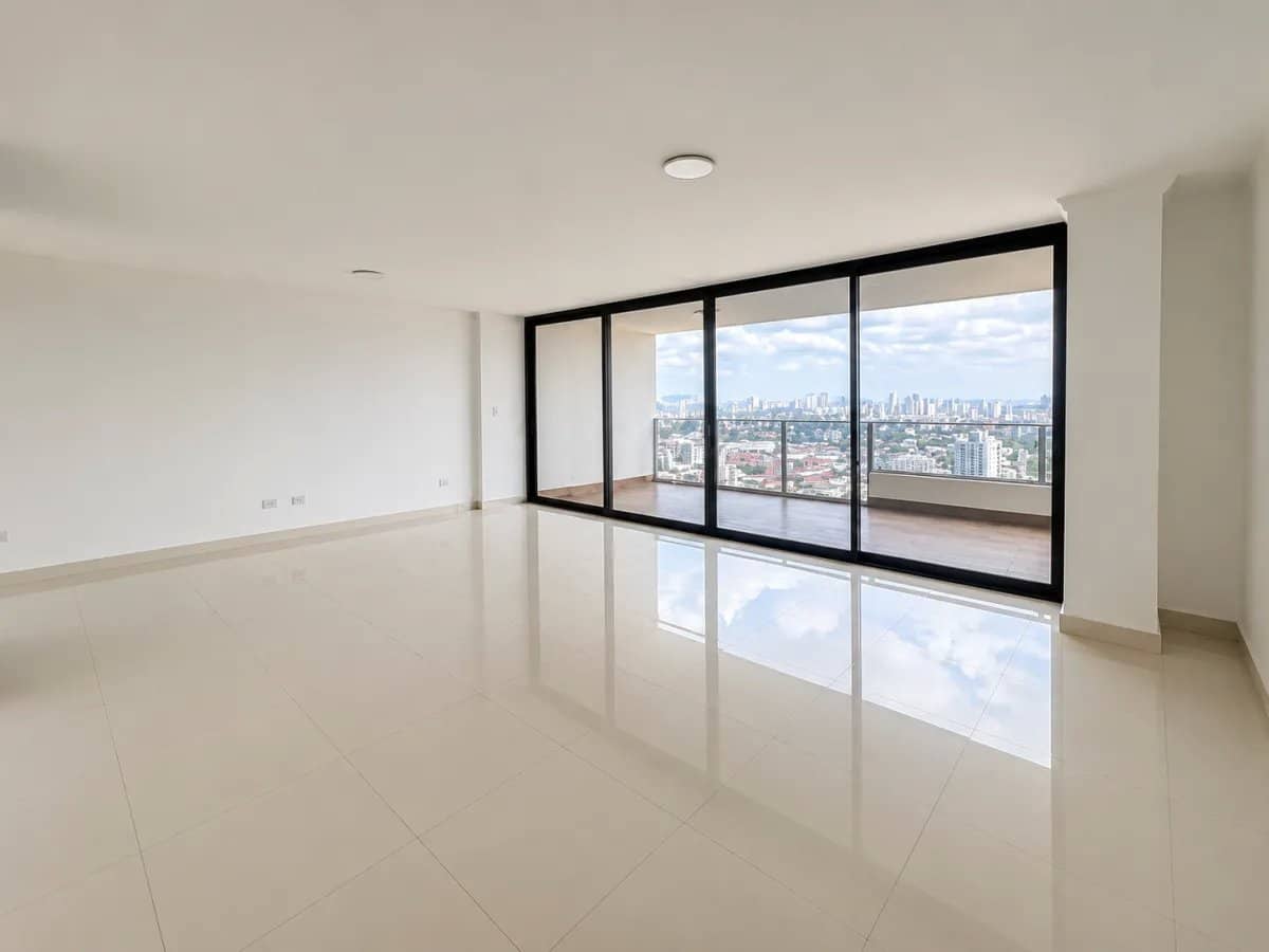 El Cangrejo, Bella Vista, Panamá, 200 metros - photo 1