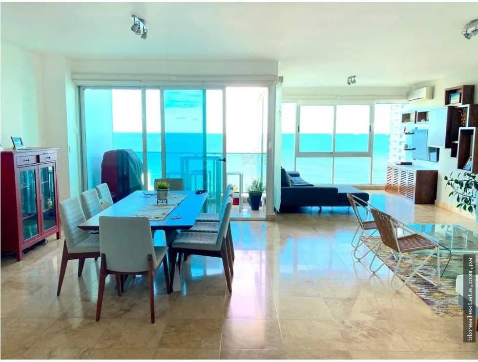 Venta de Apartamento en PH Titanium, Costa del Este - photo 1