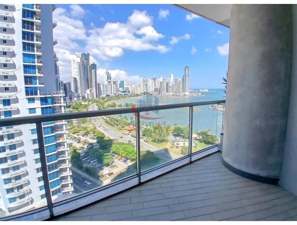 Venta de Apartamento en Yacht Club Avenida Balboa - foto 1
