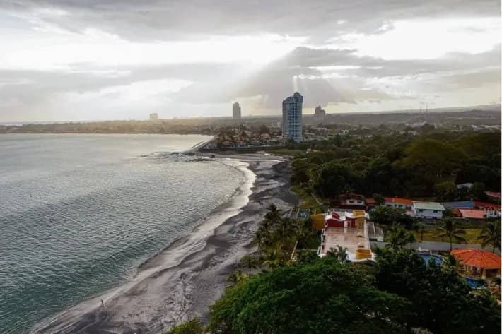 Venta de apartamento en Playa Serena, Gorgona - foto 1