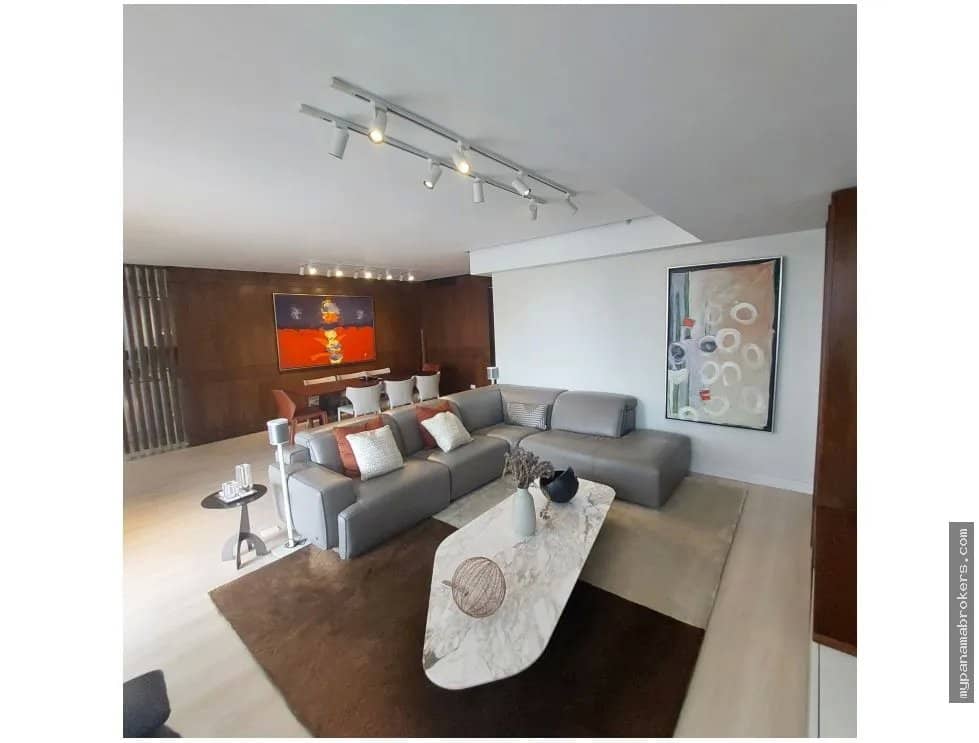 Apartamento en venta en Luxor 300 - photo 1