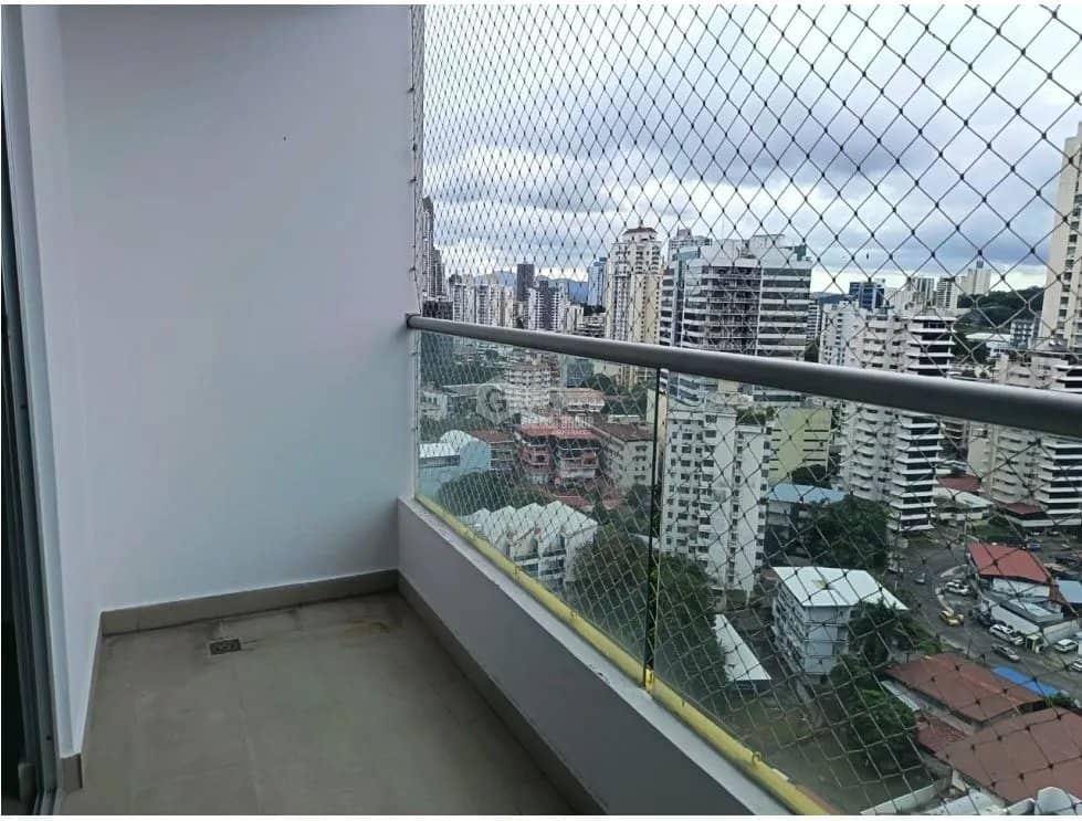 SE VENDE APARTAMENTO EN EL CARMEN PH RAINBOW TOWERS CON BALCON - foto 1