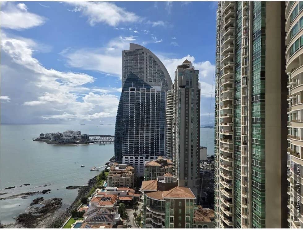 Alquiler de Apartamento en PH. Pacific Point Torre 400-Punta Pacifica - photo 1