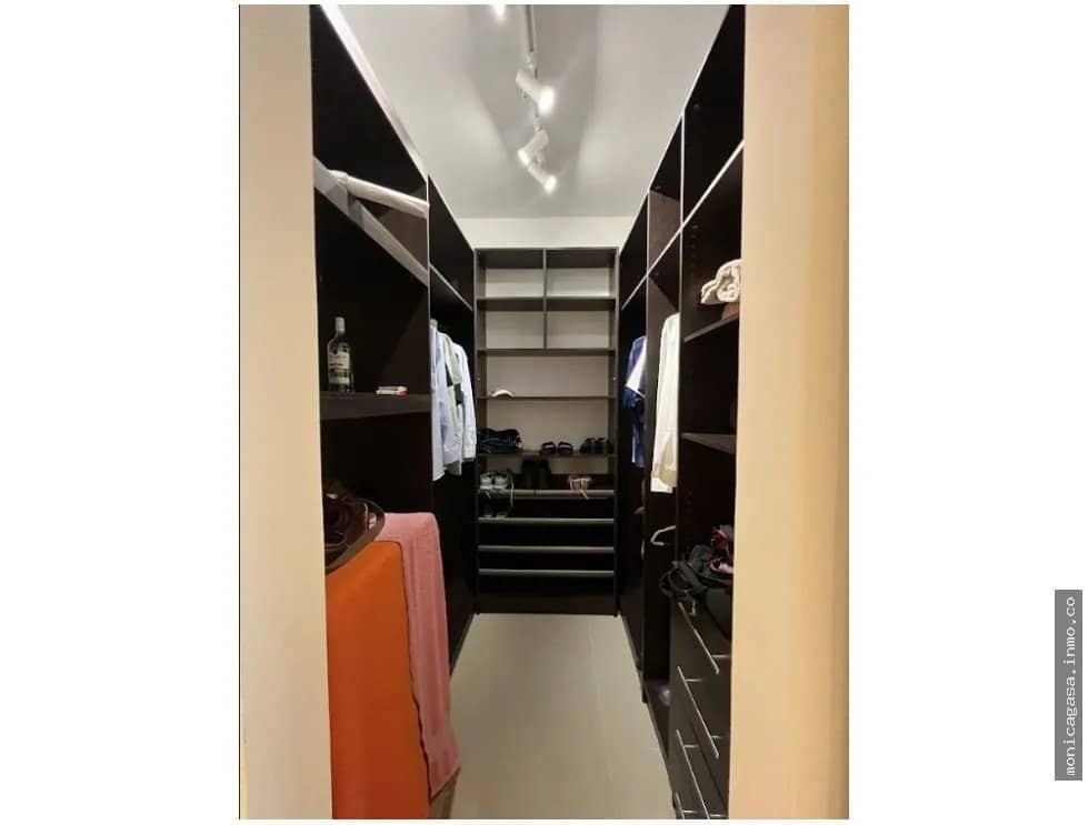 Venta de apartamento remodelado en PH. Mandarin, Vía Israel - foto 1