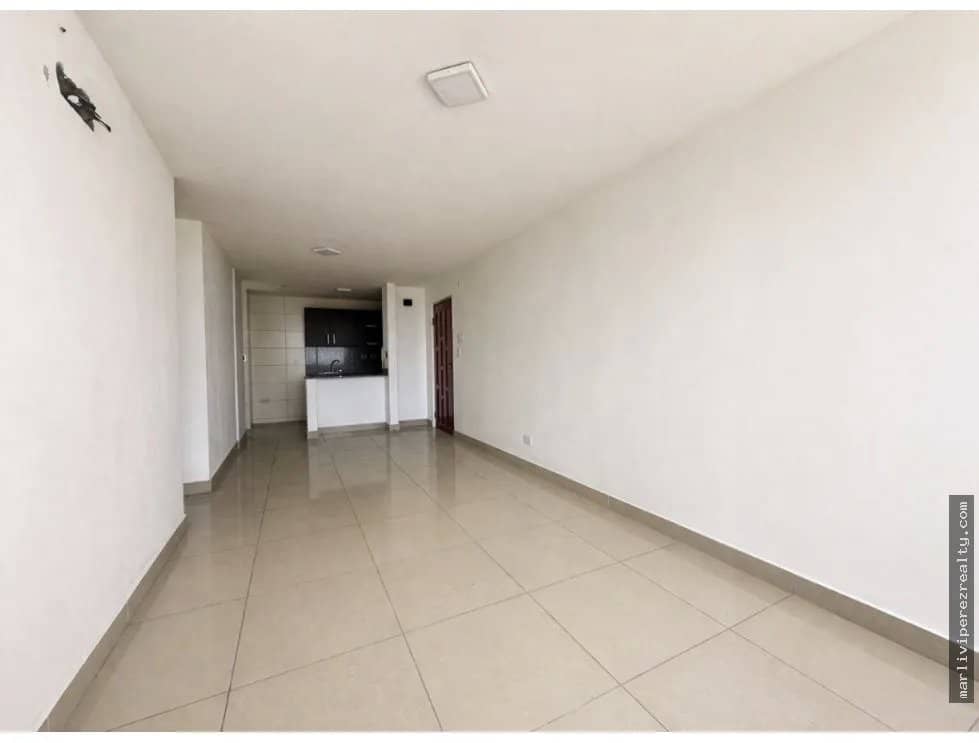 Venta de apartamento en Río Abajo - foto 1
