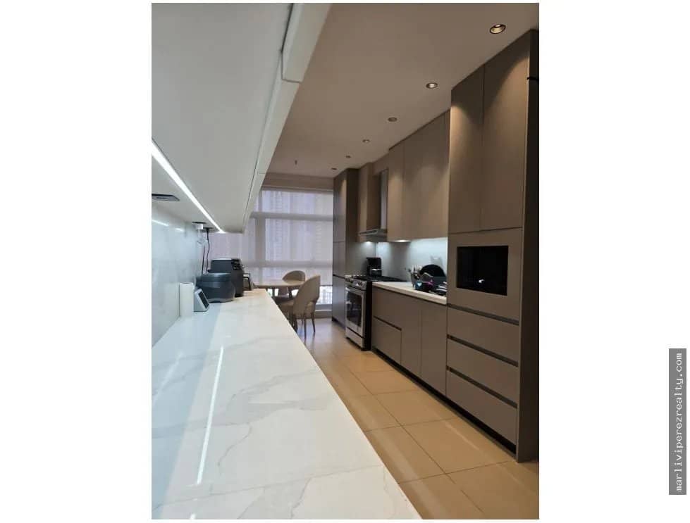 Venta de Apartamento en Punta Pacifica - photo 1