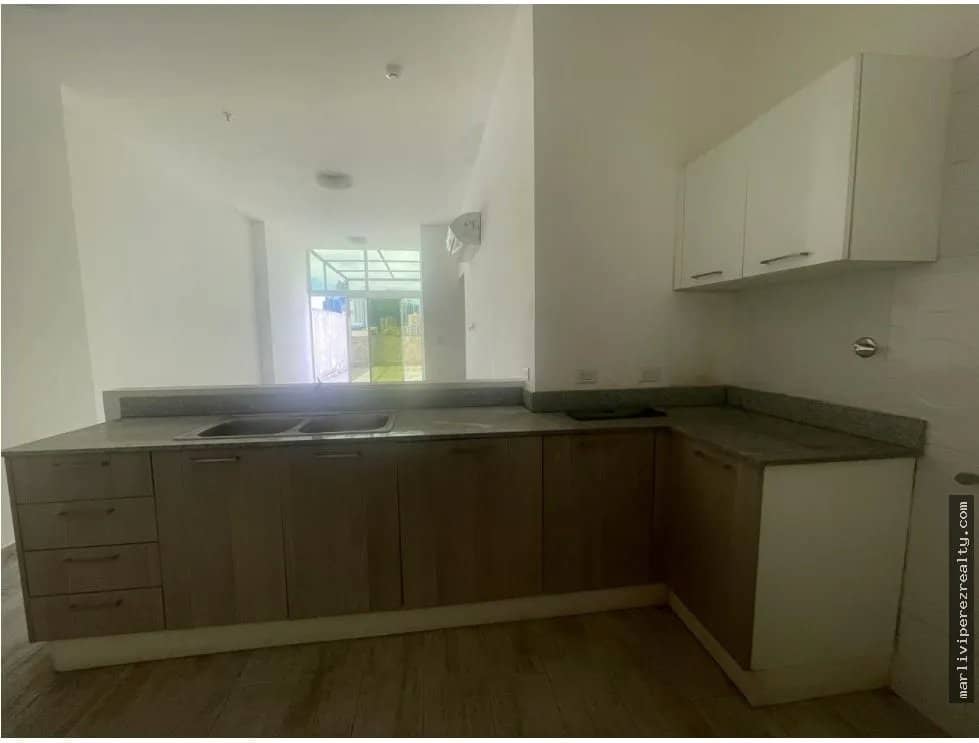 Venta de apartamento en Vía España - photo 1