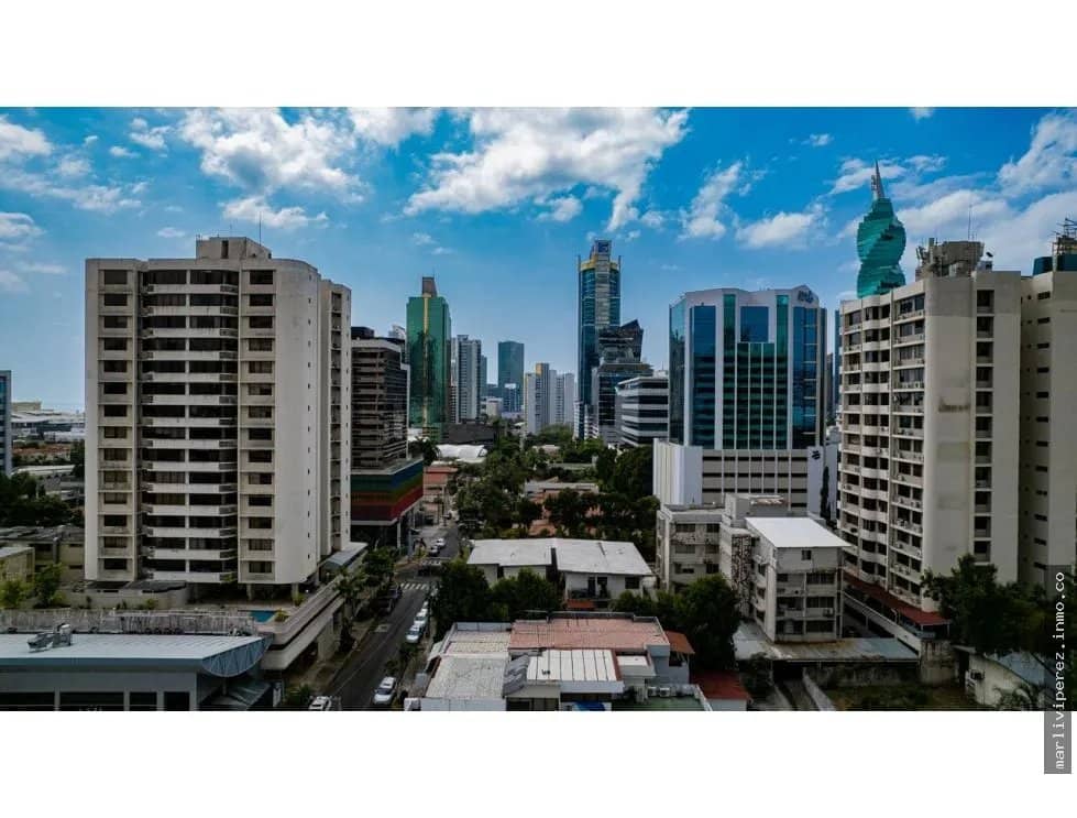 Venta de apartamentos en Obarrio, Panamá - photo 1