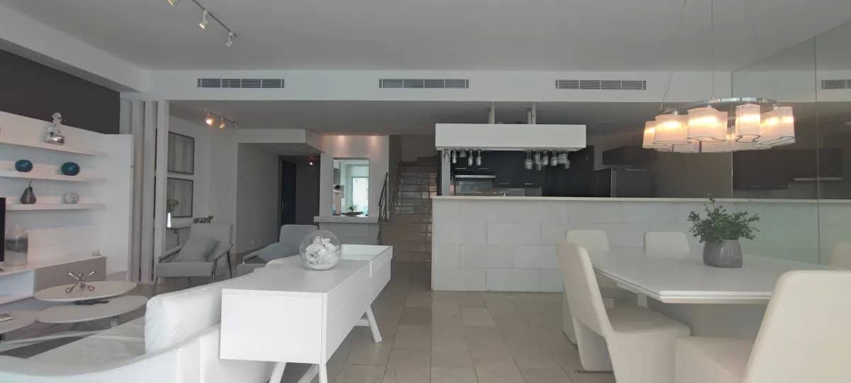 Inversión en Grand Tower Punta Pacífica 231m², Con Inquilino $599,000 - foto 1