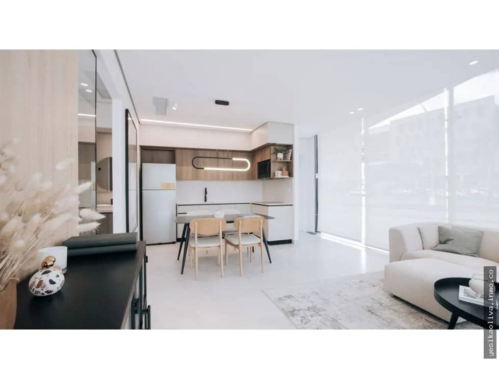 Venta de apartamento en Costa del Este, Panamá - photo 1