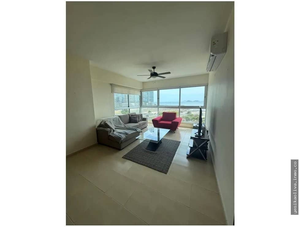 SE ALQUILA APARTAMENTO AMOBLADO CON VISTA AL MAR - photo 1