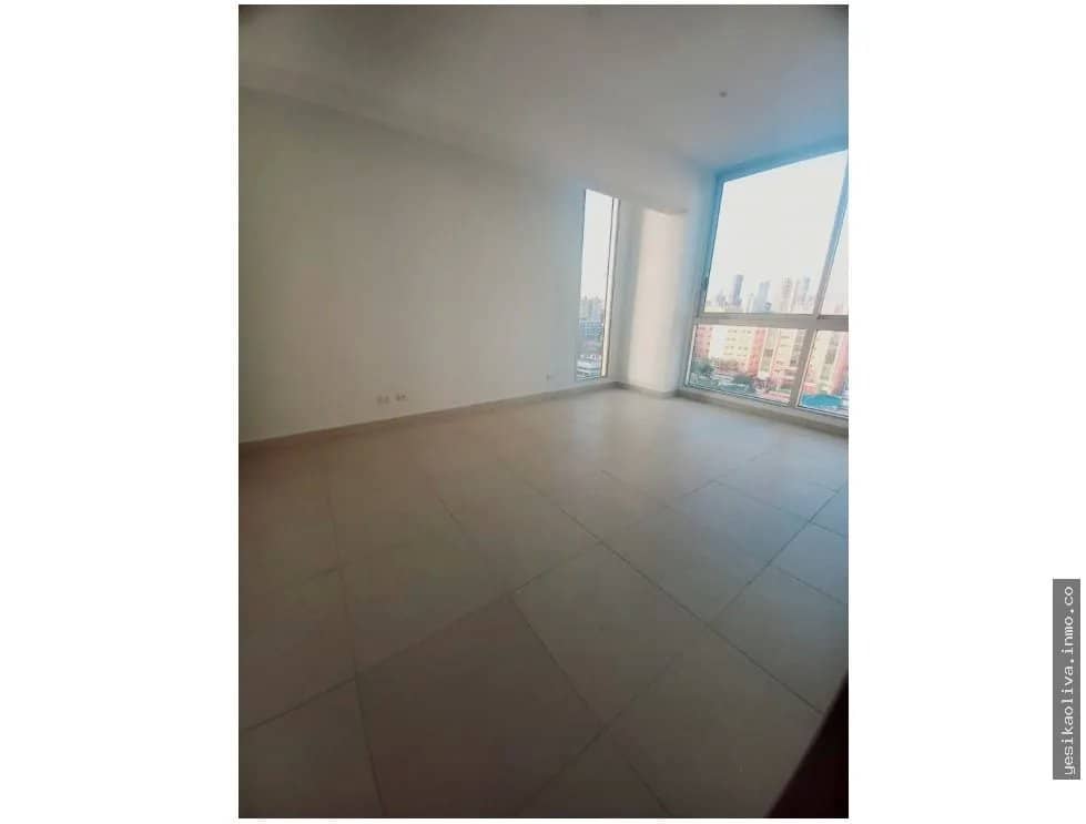 Alquiler de Apartamento en Ave Balboa - foto 1