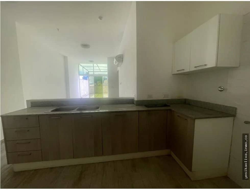 Venta de apartamento en Vía España - photo 1